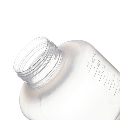 Conical centrifuge bottle plug-sealed cap design for leak-resistant high-volume centrifugation